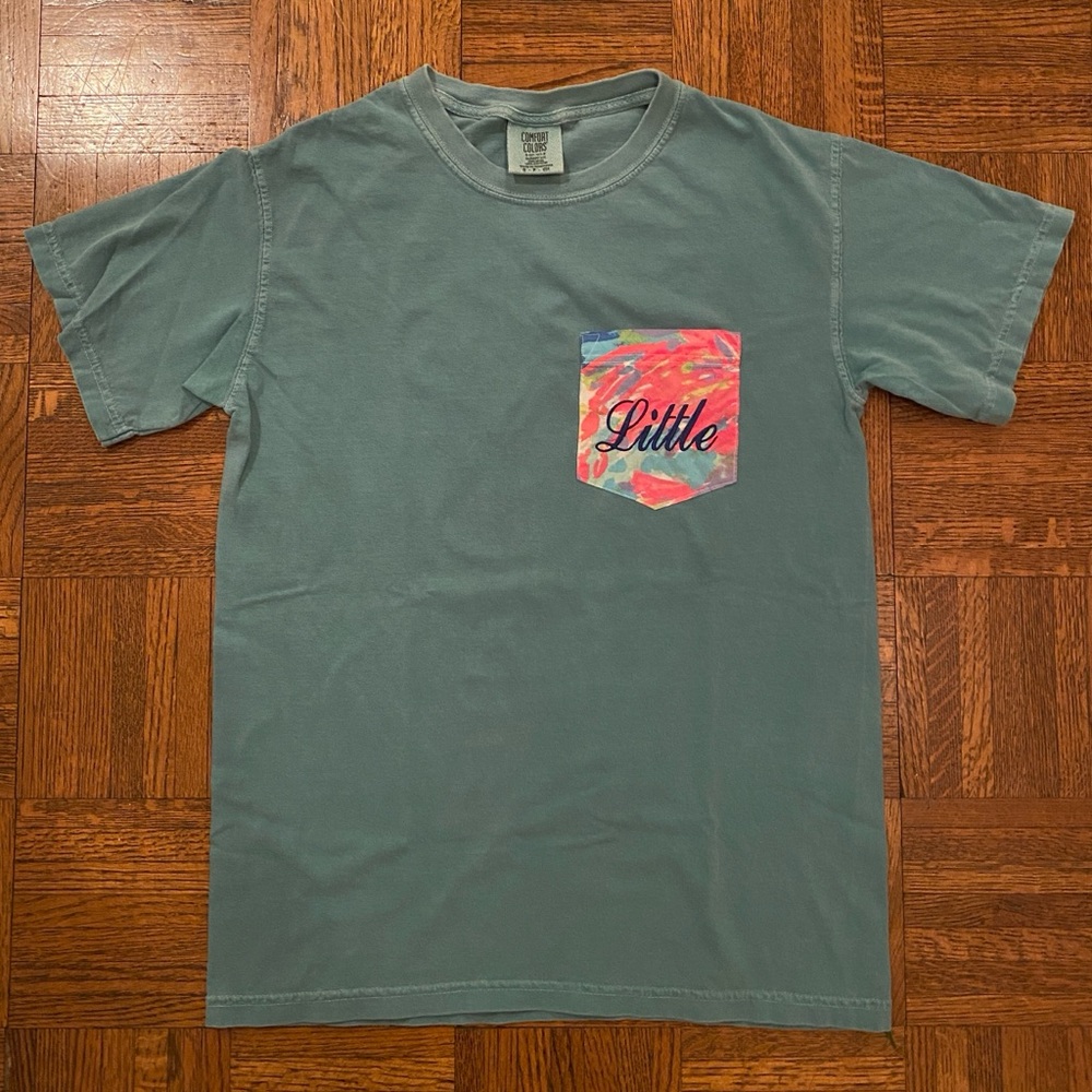 Comfort Colors Lilly Pulitzer “Little” Sorority Pocket T-Shirt